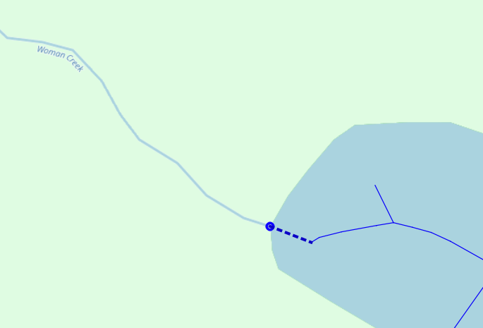Screenshot from QGIS showing the line connecting the standard waterway with the calculated medial axis line within Standley Lake.